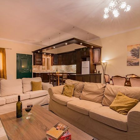 Villa Nina Keri Esterno foto
